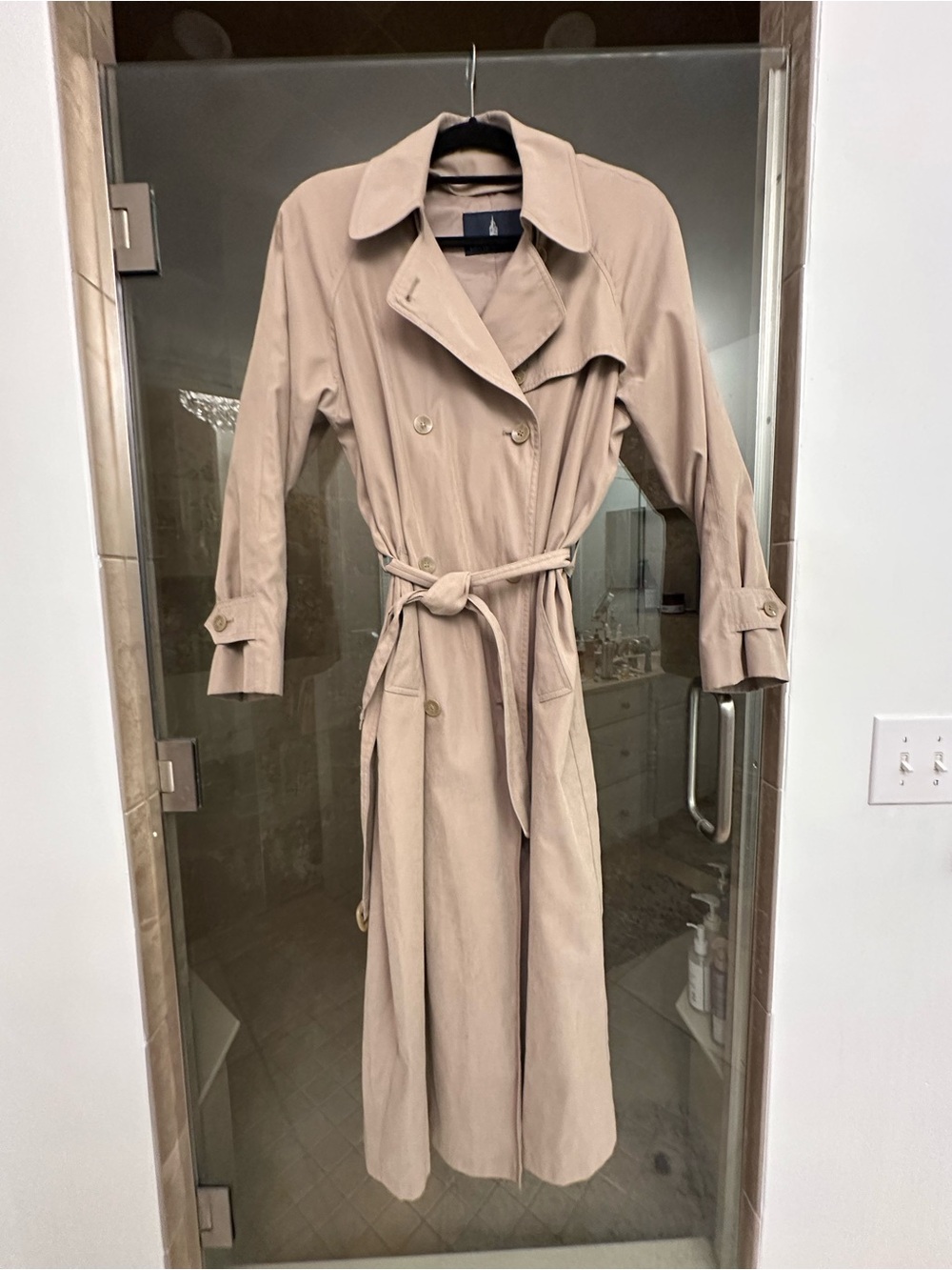 London Fog Double Breasted Taupe Trench Coat with Belt Waist Tie W8R